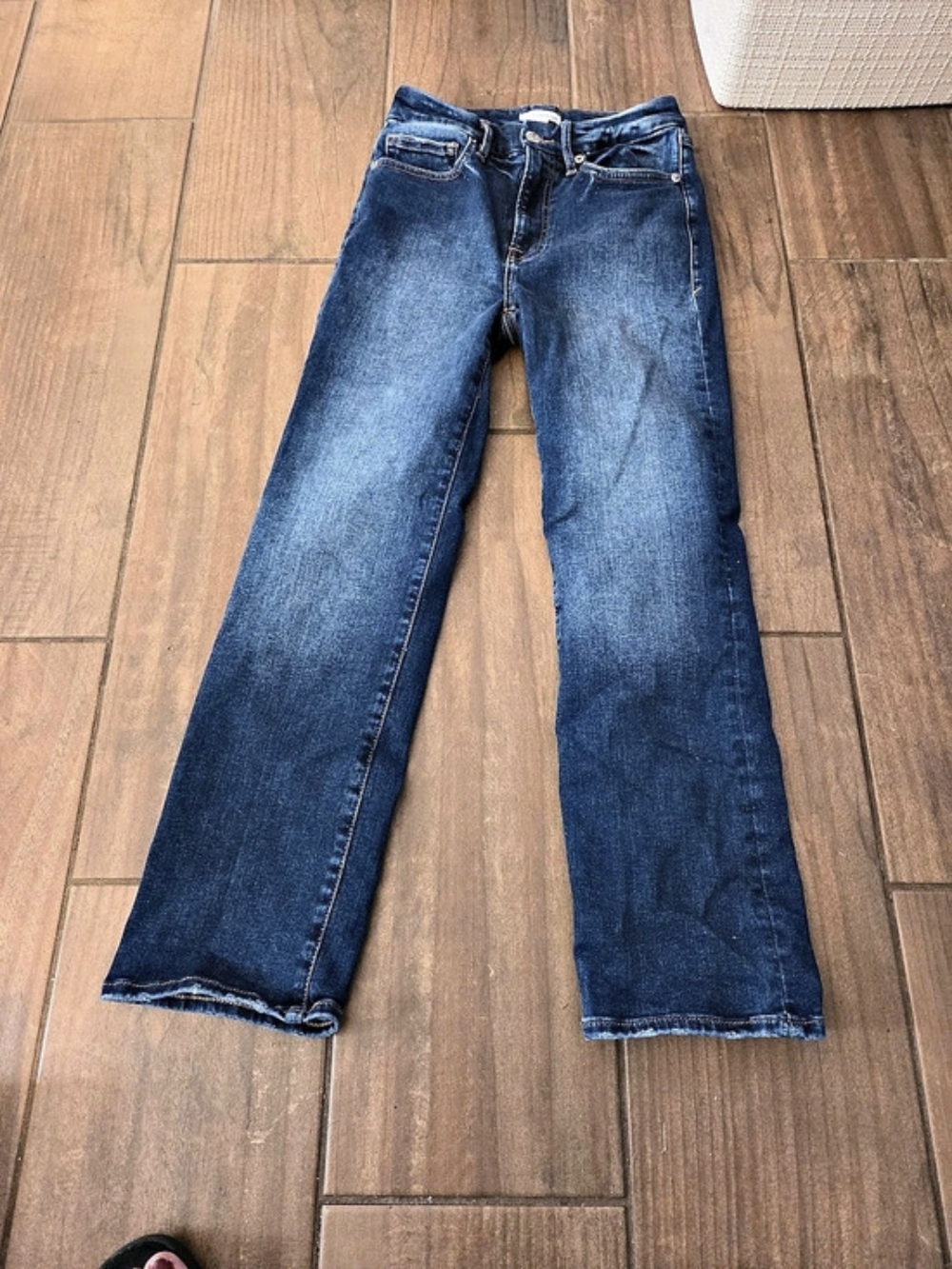 Good American Always Fits Good Legs Straight Jeans Blue